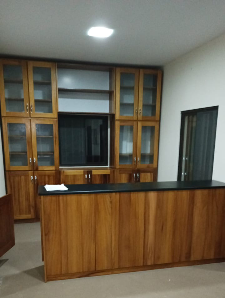 Móvel de cozinha em madeira